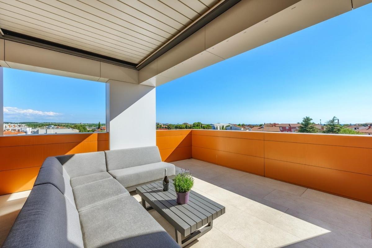 Luxury Penthouse Viki With Seaview Apartmán